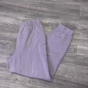 Hollister ultra high-right purple size medium sweatpants